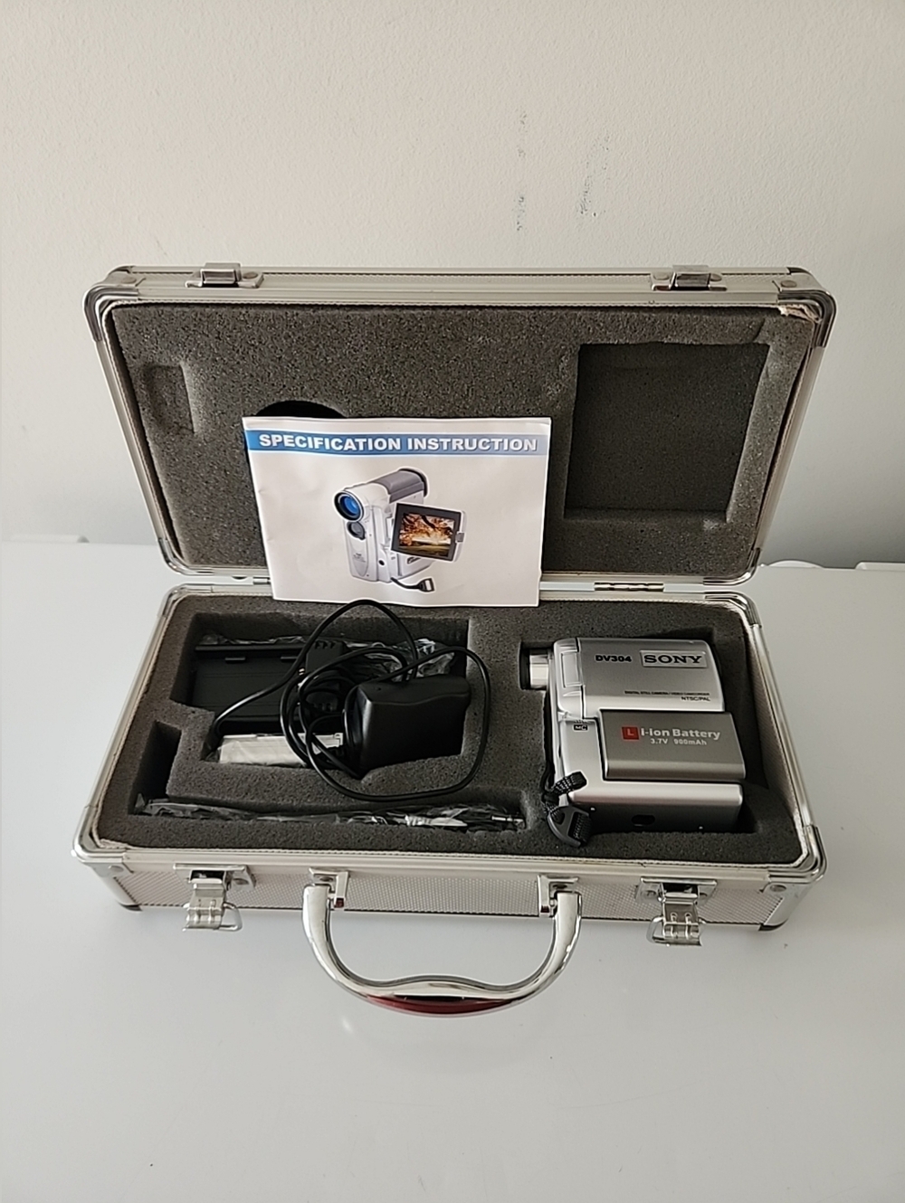 Sony DV 304 Digital Still Camera/Video Camcorder Tested Works with Charger Case